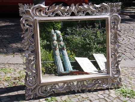 Picture of mirror